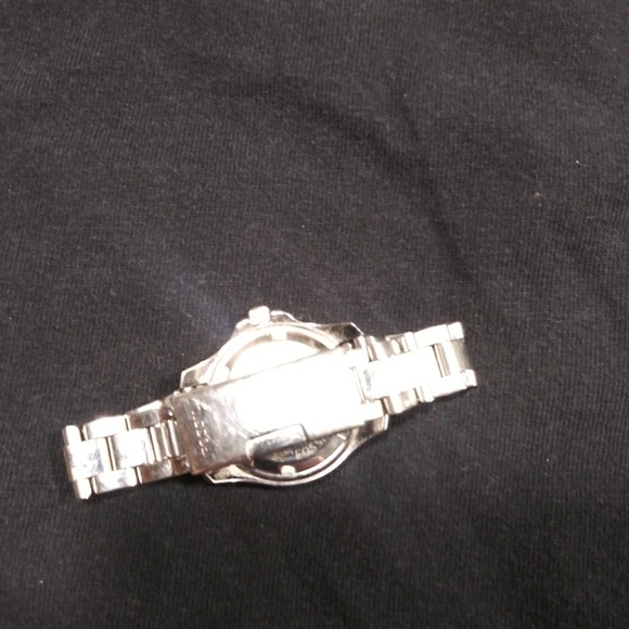 🔥SALE 💥Silver fossil cecile watch💥 - Picture 3 of 3